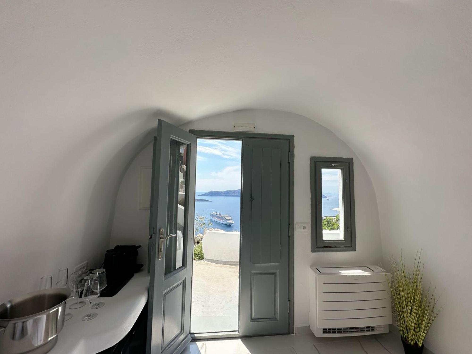 Dagaz Suites Fira  Zewnętrze zdjęcie