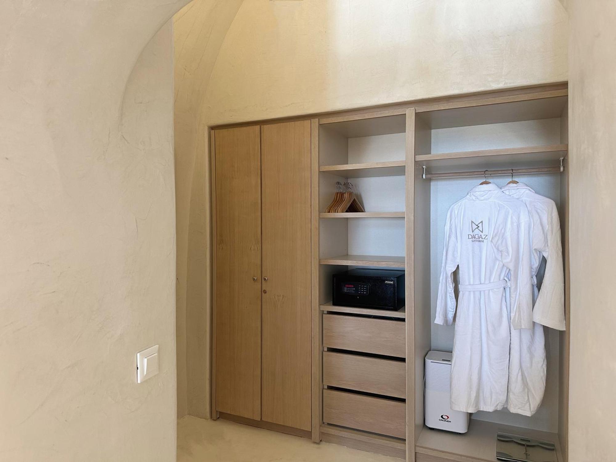 Dagaz Suites Fira  Zewnętrze zdjęcie