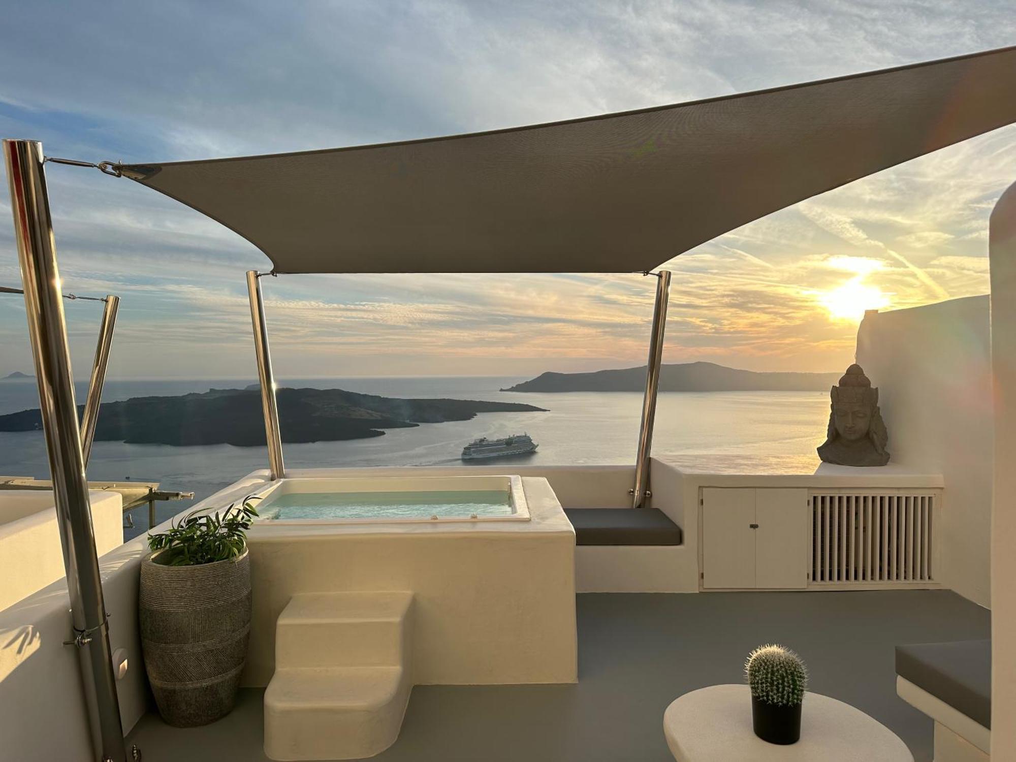Dagaz Suites Fira  Zewnętrze zdjęcie